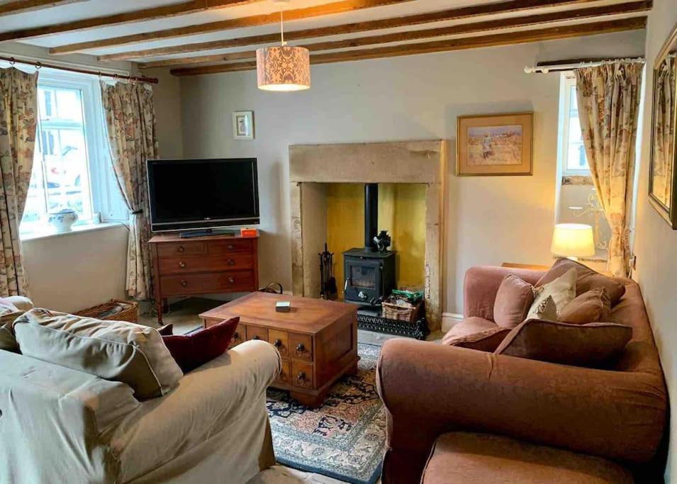 Millstone Cottage - Cosy Peak District Cottage Taddington Kültér fotó